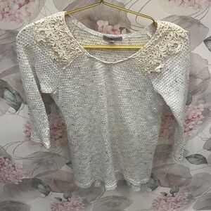 VERY CUTE ‘Charlotte Russe’  knitted blouse!!